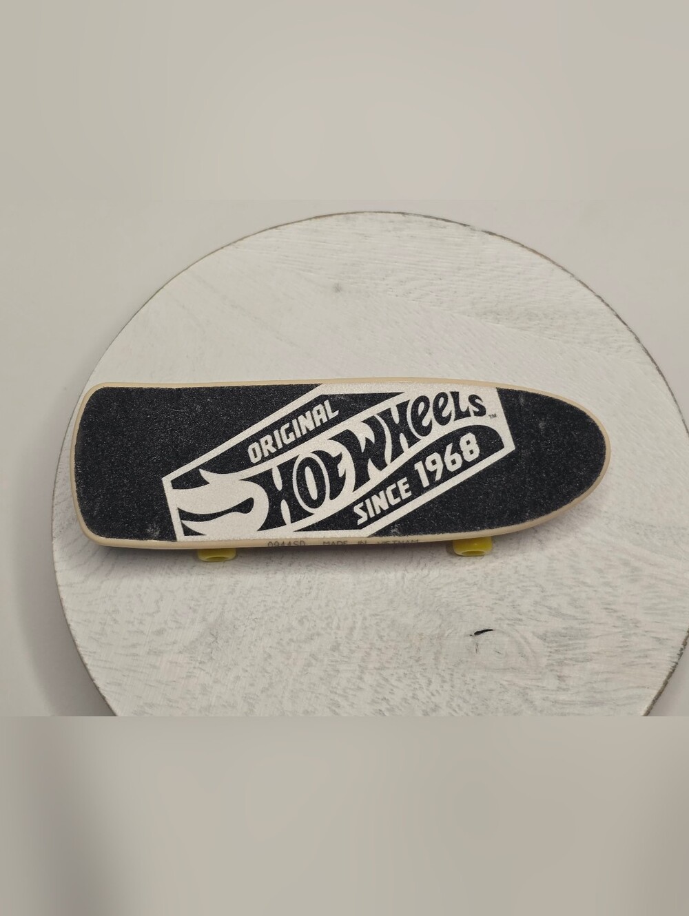 Hot Wheels Fingerboard Skateboard Tony Hawk [ Read Details ]
